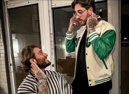 André Padilha ao lado de Lucas Lucco.
