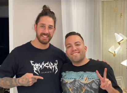 André Padilha ao lado de Lucas Rangel.